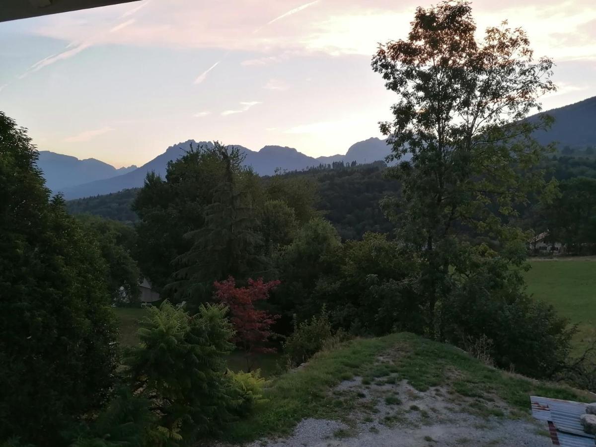 Gite Au Calme Pres Du Lac D'Annecy 圣若里奥 外观 照片